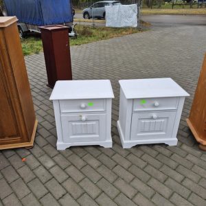 Komplet szafek nocnych