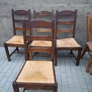 Komplet 4 ciemnych krzeseł