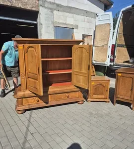 wysoka komoda dębowa