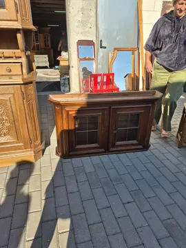 Wisząca ciemna szafka - obrazek 3