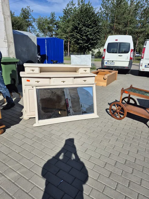 Komoda z dużym lustrem - obrazek 3