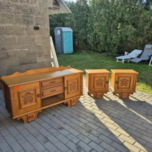 Ładna komoda z szafkami nocnymi