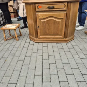 Debowa szafka narożna
